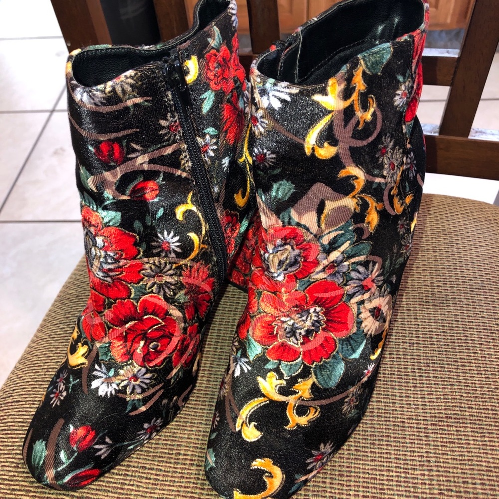 Multicolored, floral, booties